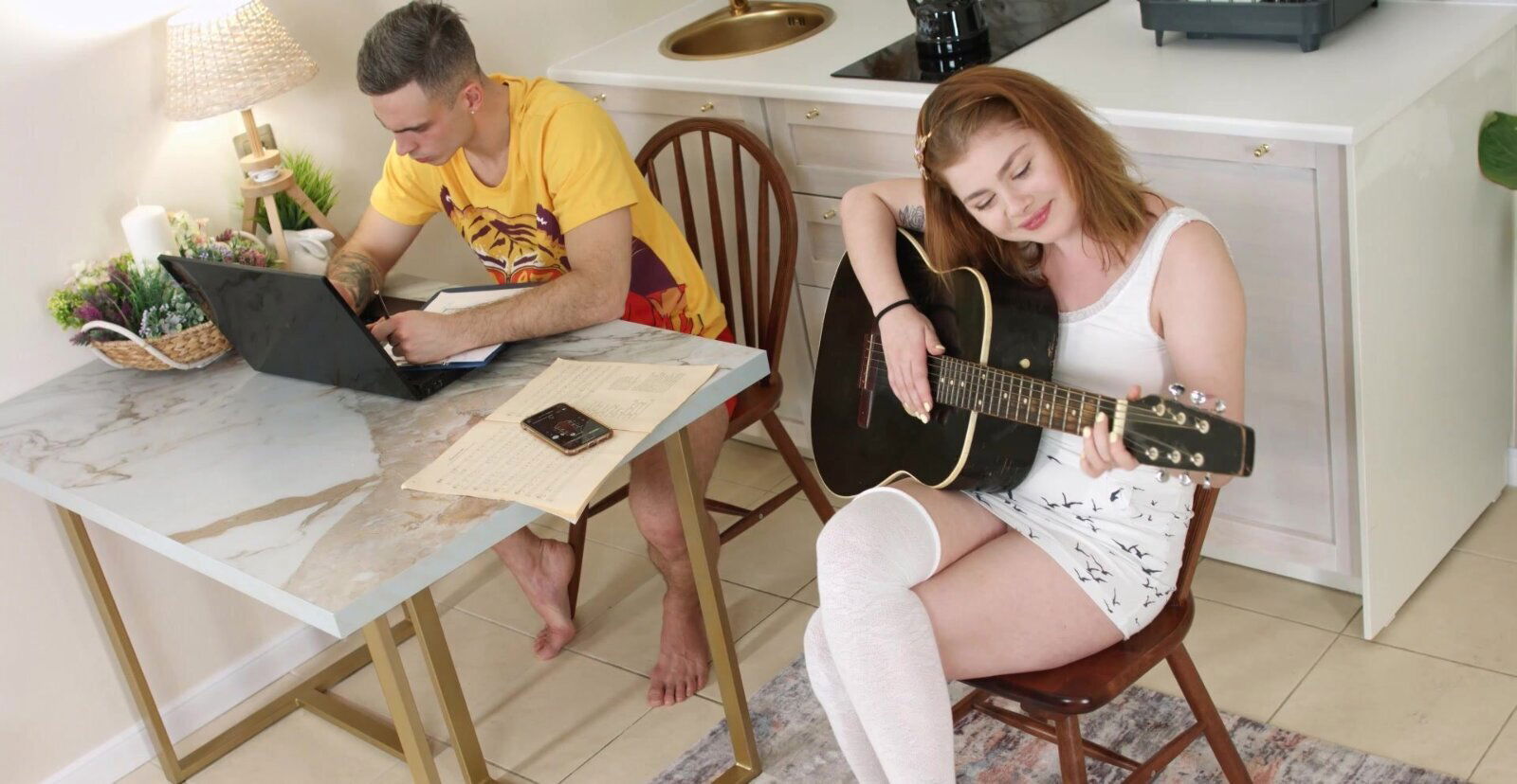 While playing guitar Rebeca makes roommate hard horny