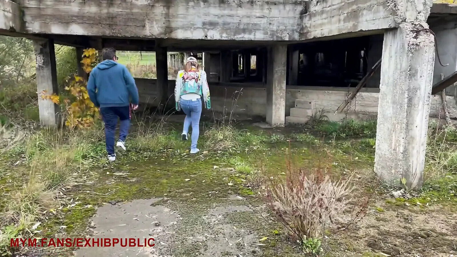 real amateur girl public with tagger, cums