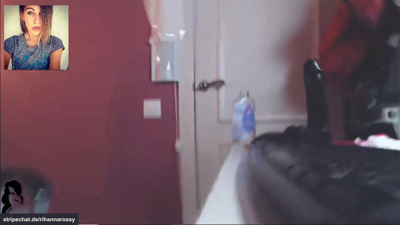 rihannarossy oiled naked body squirt show