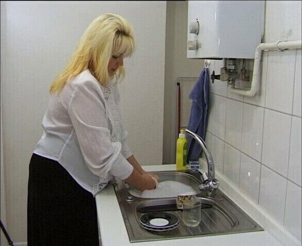 Milf Kitchen vernascht