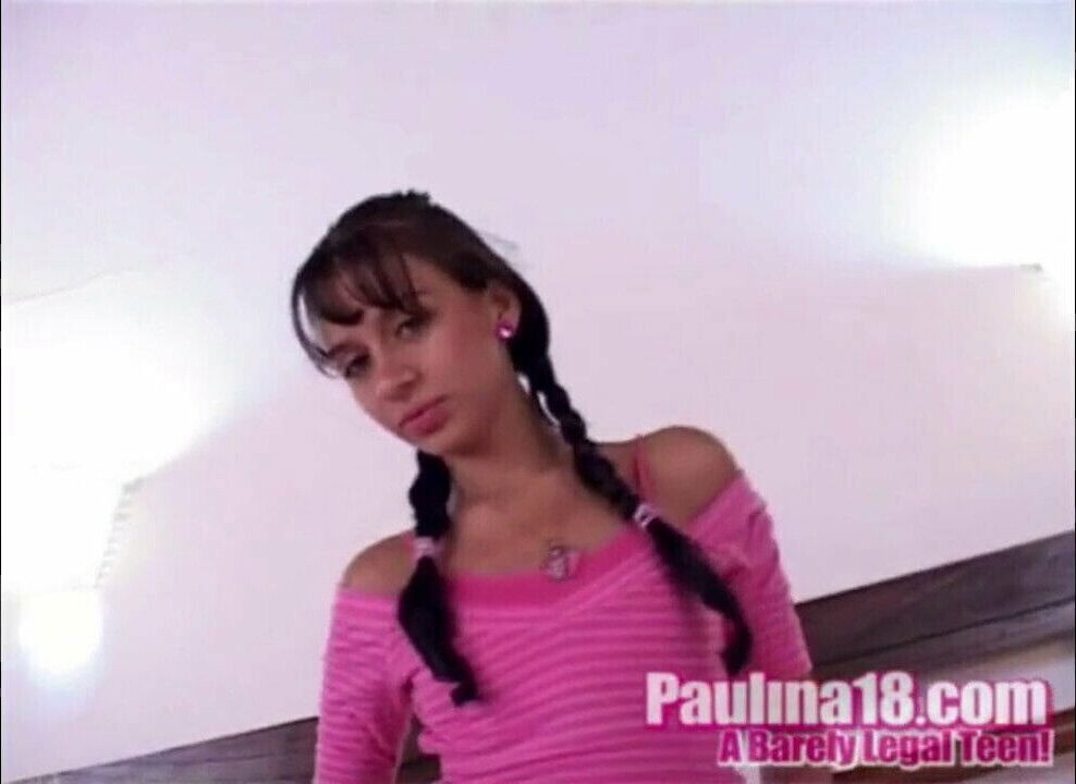 Paulina fingering solo