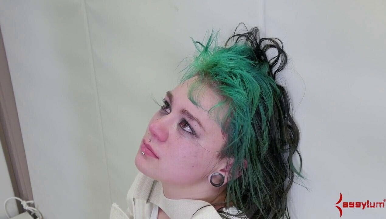 Humiliated asylum seeking teen gets pumped