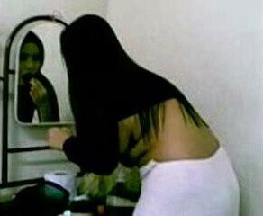 malay-could it be a pimp with his hooker?