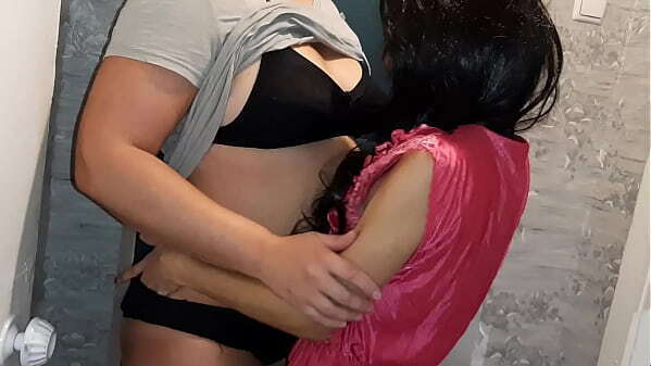 Paid pizza delivery girl with money, with cunnilingus Lesbian Illusion Girls