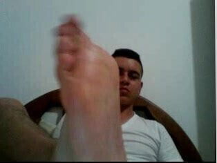  straight guys feet on webcam - latin machos