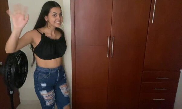 sexy student sends best video changing clothes