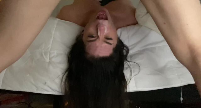  SEXY MILF OFFERS TO PAY HER DEBTS WIITH FACE FUCKING DEEPTHROATING SLOPPY BJ 