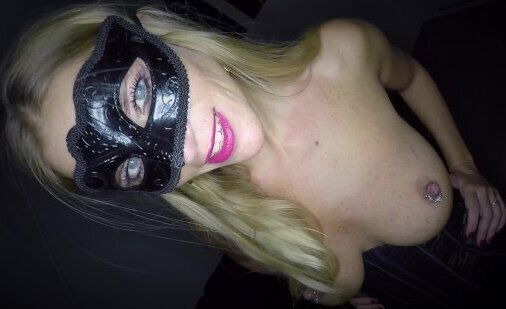 Nederlands milfje haar lekkere strakke kontje geneukt spoot zoveel sperma van😋💦