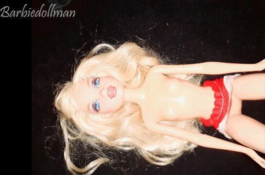 Showing girlfriend Bonnie schoolgirl (posing sexy)