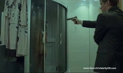 Ekaterina Klimova nude Sindrom Drakona (2012)