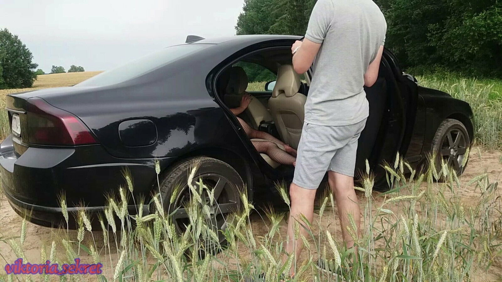 Photoshoot With Horny Wife