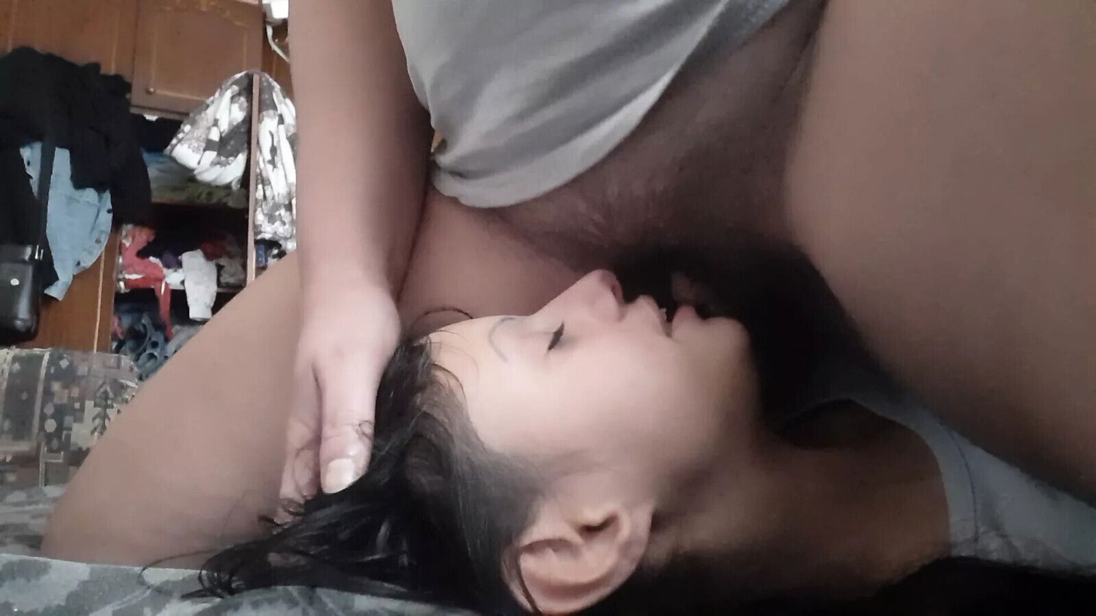 face woke with cunnilingus