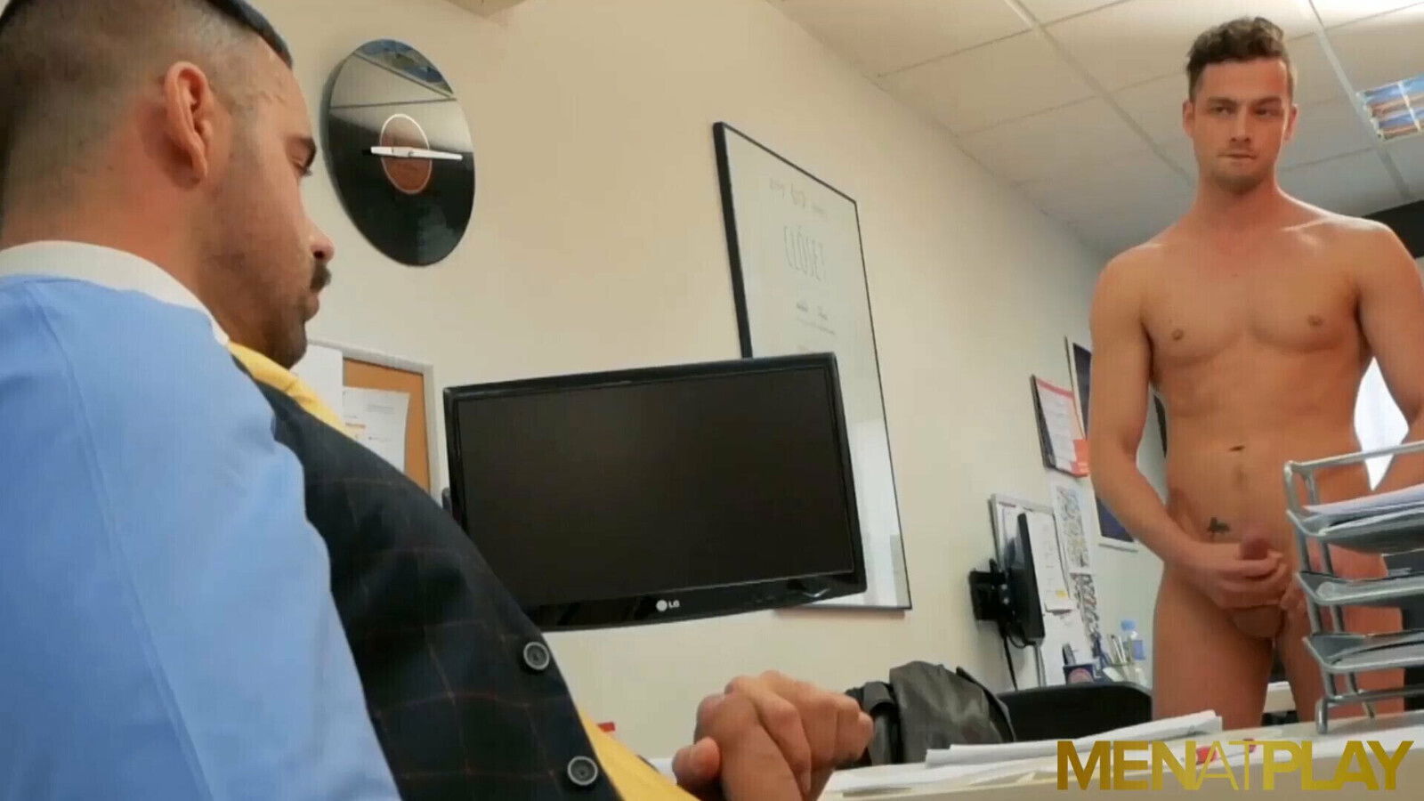 MENATPLAY Hung Hunk Teddy Torres Breeds Damon Heart