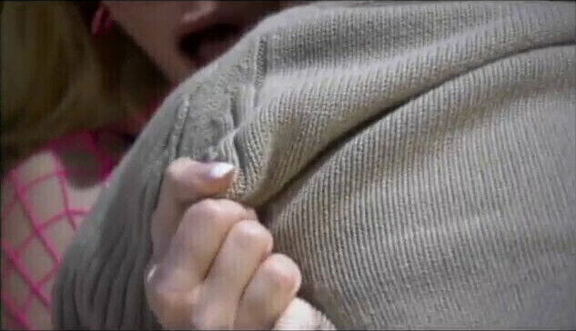 Teen girl fishnets gets pussy eaten fucked