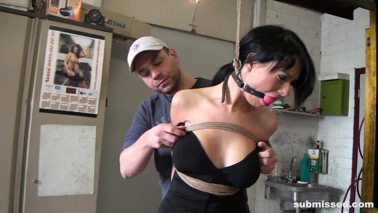 Leyla dangling string