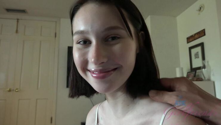 creampie girl Malory.