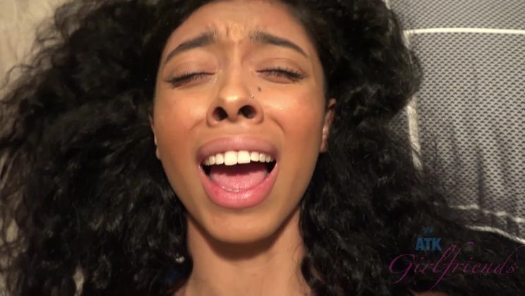 Jada gets cherry creampie!