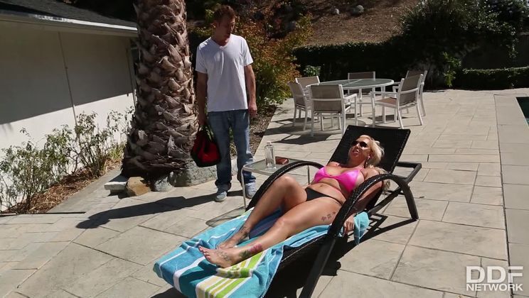 Sultry Blonde Fucked