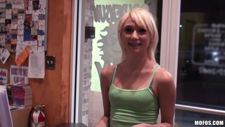 Moretta Wants More Cocks!