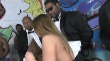 Aurora Snow teaser 1