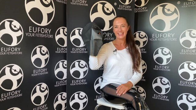 BDSM: Latex stretch mask Eufory your store!