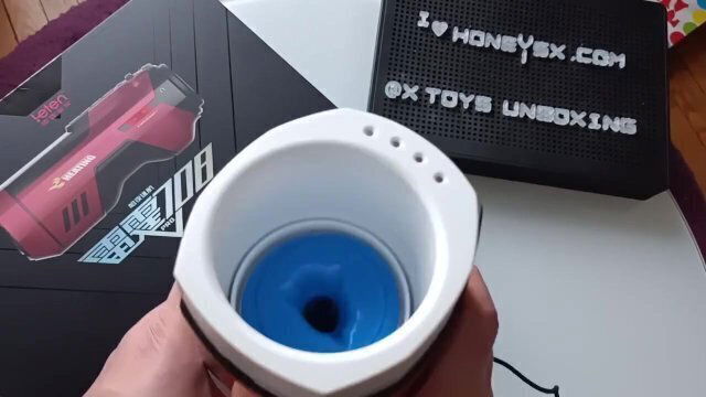 UNBOXING Leten FUTURE Automatic Telescopic Heating Male Masturbator (Clubdesbranleurs.fr)