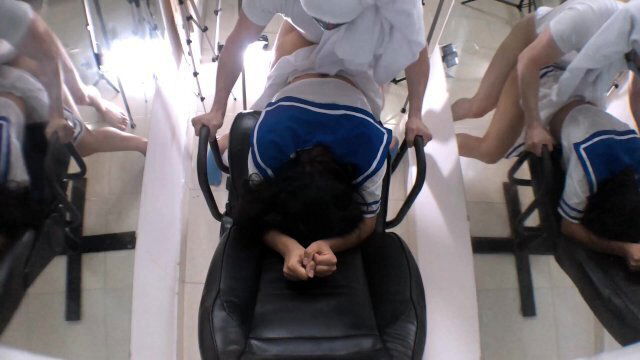 Delgada colegiala grande culo penetrada profundo