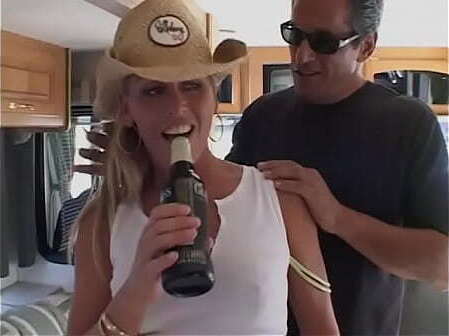 Sexy blonde happy cope with three horny cocks same time gets fountain face