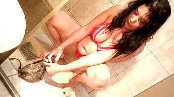 Sarah Rosa │ S&eacute_rie │ Gatos &amp_ Gatas │ no Banho com Leonardo