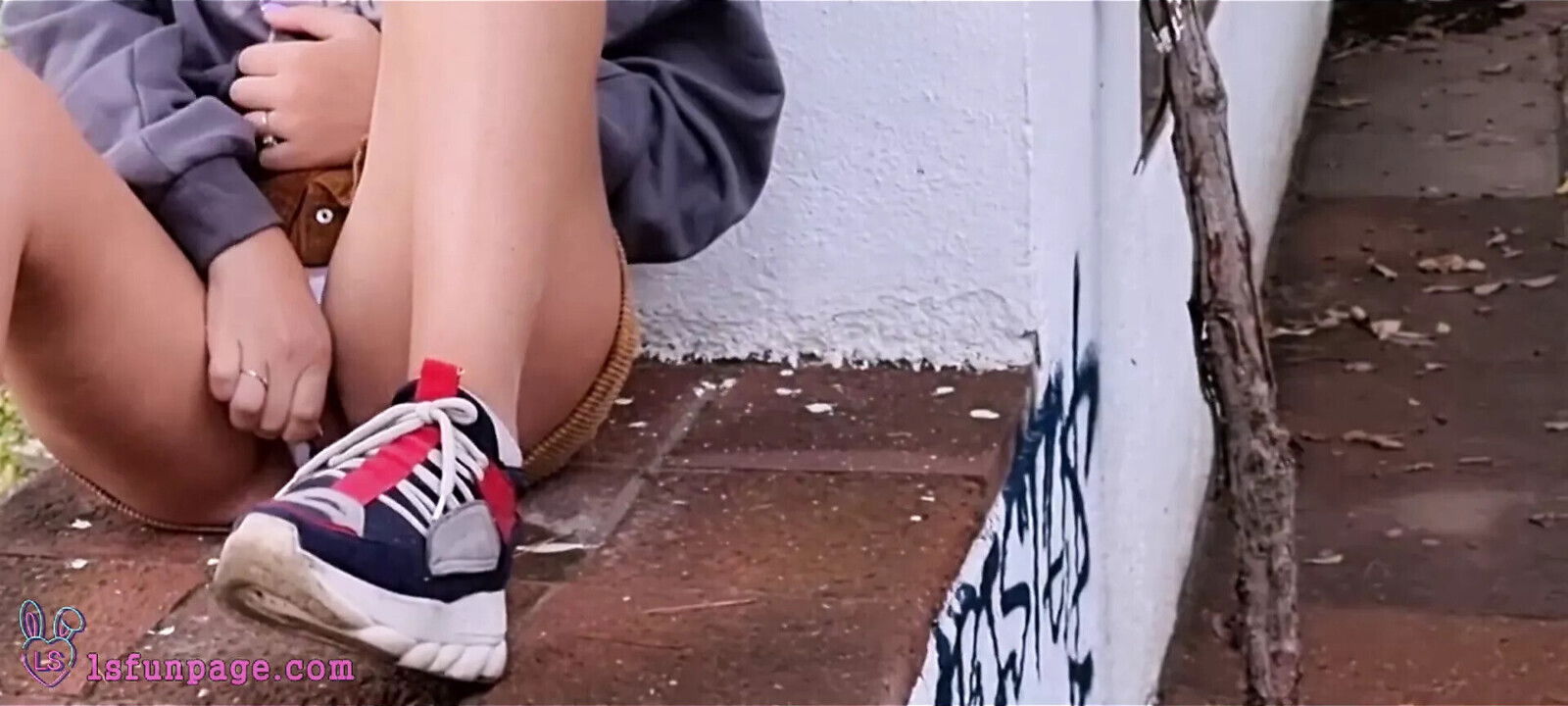 blonde amazing orgasm park Risky teen