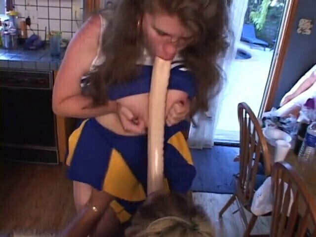 Thick cheerleader with tight pink pussy loud orgasm