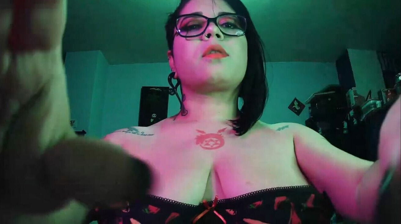 Having sexy time online