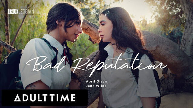 Jane Wilde Confesses Lesbian Crush April Olsen!