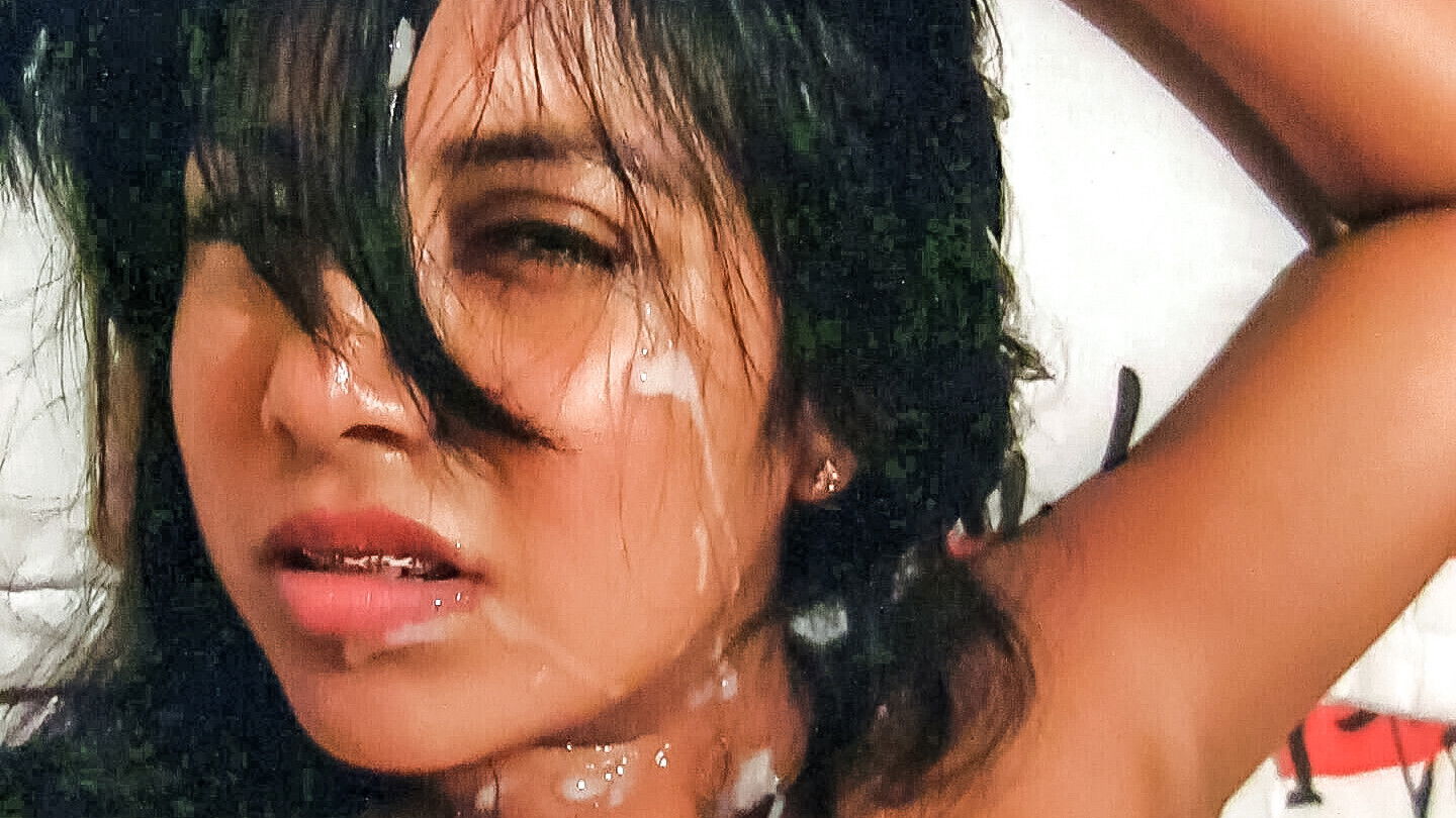 Daily facial bath Latina amateur great skin care