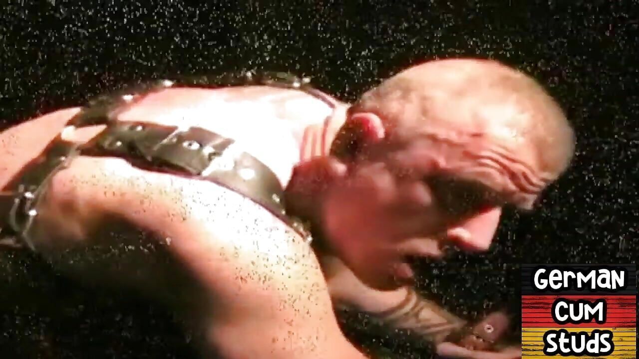 Lesbian – Karmella Sutra and Alyssa Reece have sex