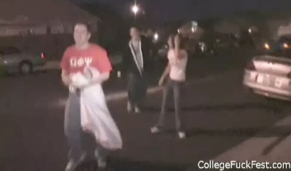 Coed teen lesbo fingers petite pussy