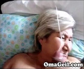 woman have wank dick OmaGeil