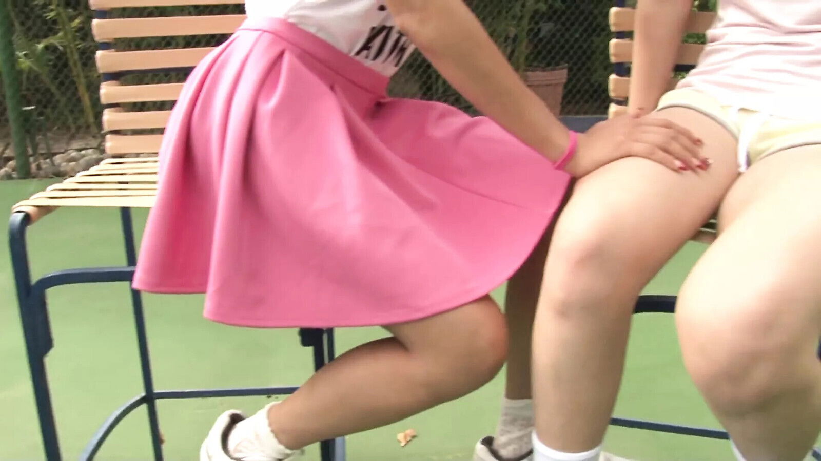 lesbian babes licking, sucking fucking