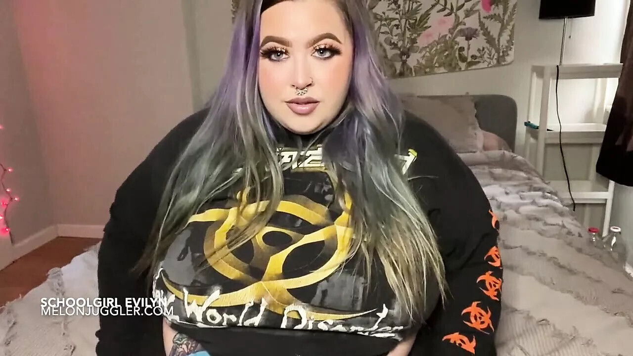 Thick thighs inked schoolgirl dirty