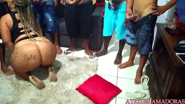 chupando pirocas gostoso *suzy fura&ccedil_&atilde_o*