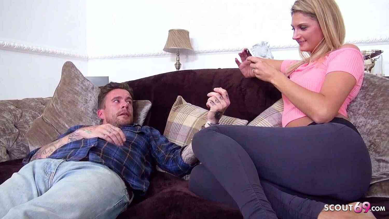 Small PAWG Stepsister Seduces Brother Fuck