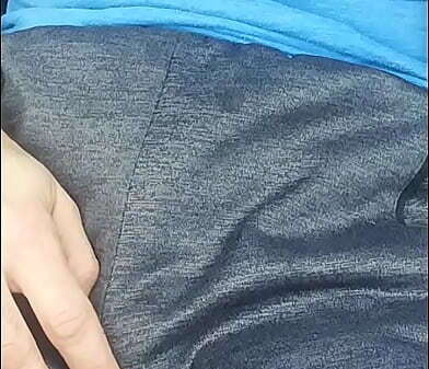 GASTE85, Peeing pants