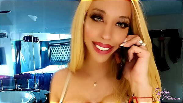 BARBIE ANDERSON HERMOSA RUBIA TRANS TETONA ARGENTINA COJIDA PIJUDO ENMASCARADO