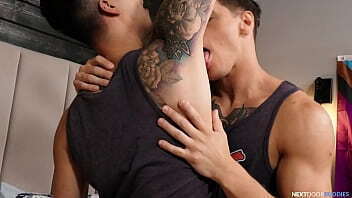 NextDoorBuddies Tattooed Muscle Devour Another