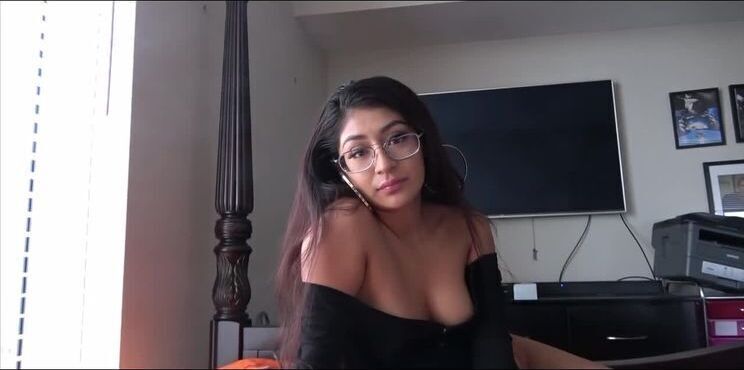 Teen Step-Sister's Pregnancy Scare *NEW*