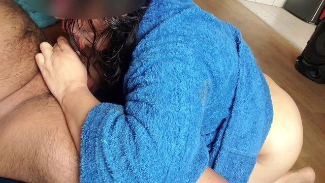 novia comprar suegra desnuda, novia esta comprando suegra quiere leche