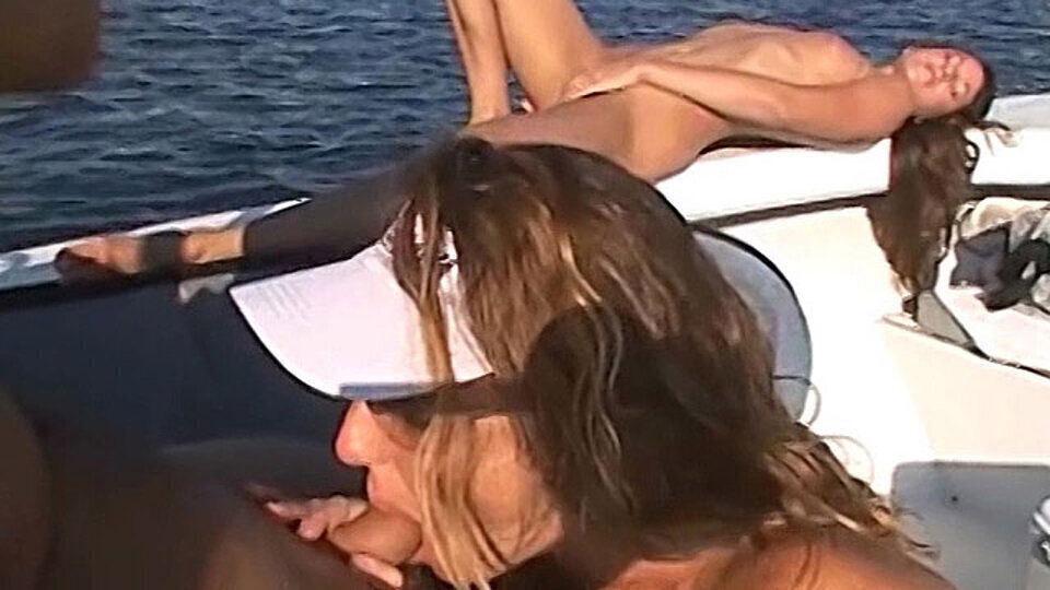 Hottie blondie fucks husband girlfriend boat