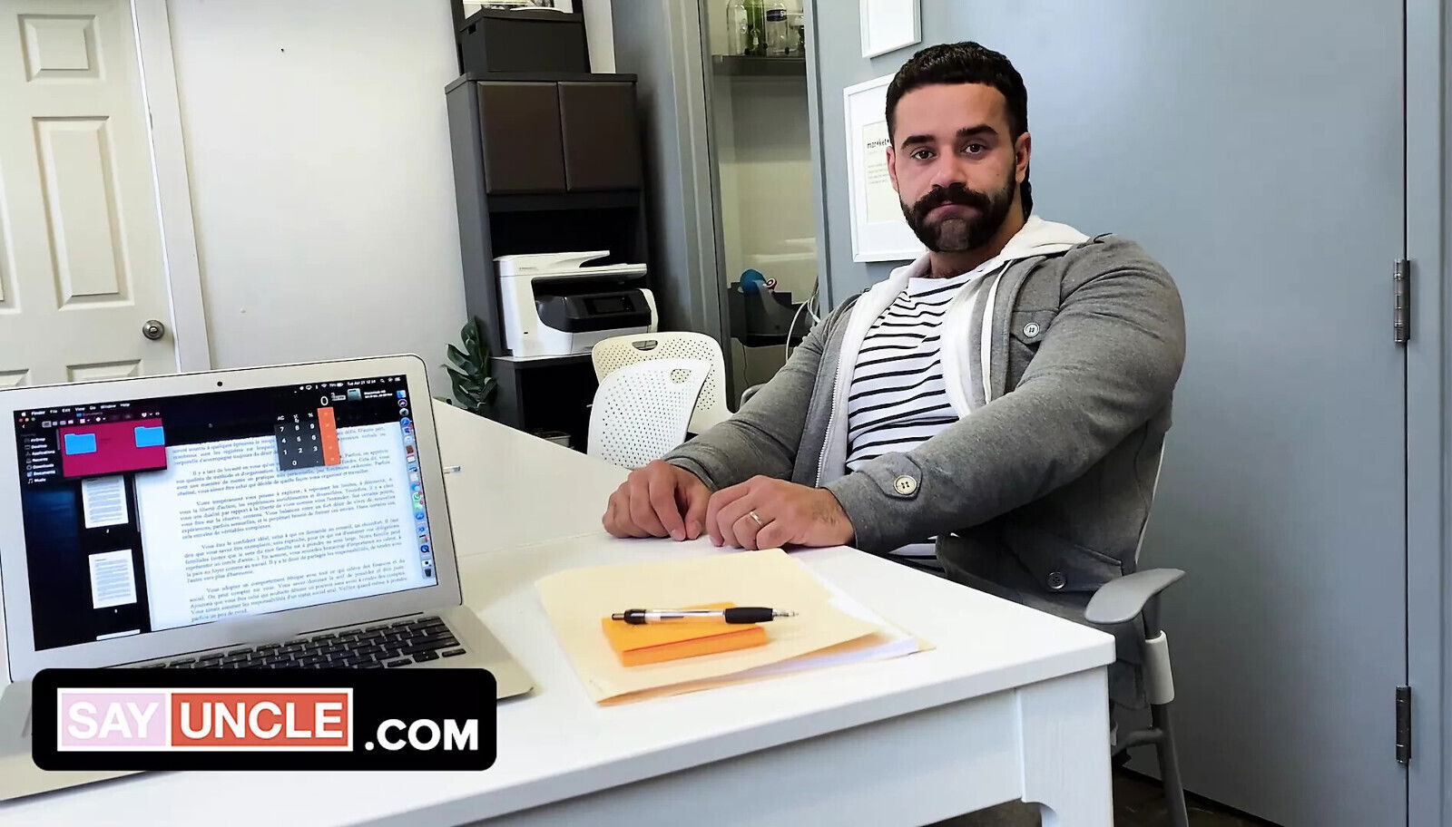 Coworkers Stucked Office During Lockdown