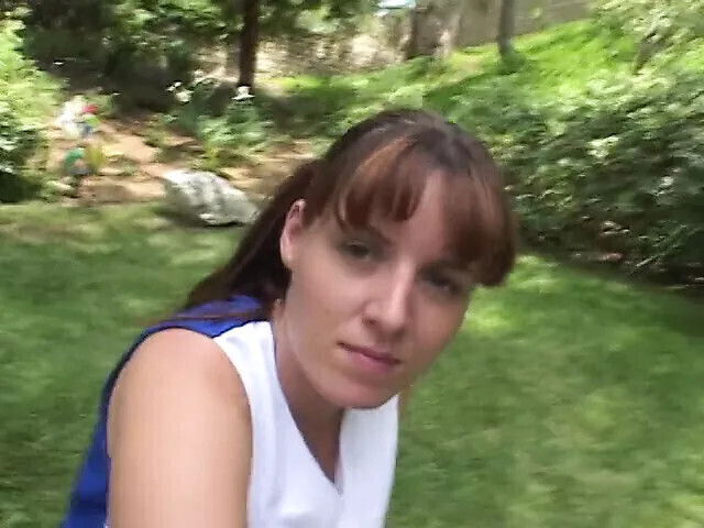 Curvy cheerleader raises skirt gets pussy licked