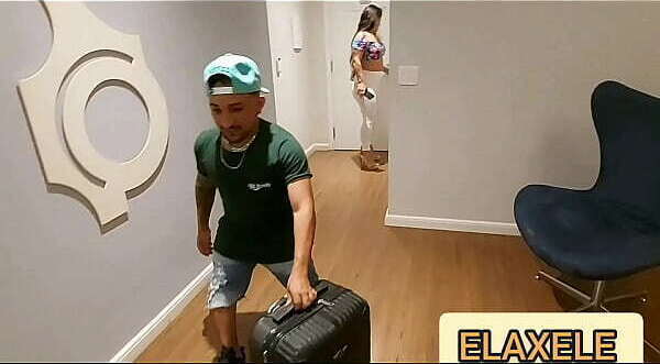 SAFADA PEDIU MARIDO LEVOU AN&Atilde_O MAIS PAUZUDO BRASIL PARA FODER ESPOSA....... Pistolinha